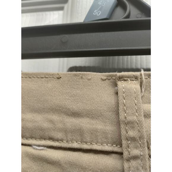 Rugged Trail Men's Size 36 Beige Khaki Cargo Utility Everyday Workwear Shorts - Picture 3 of 5